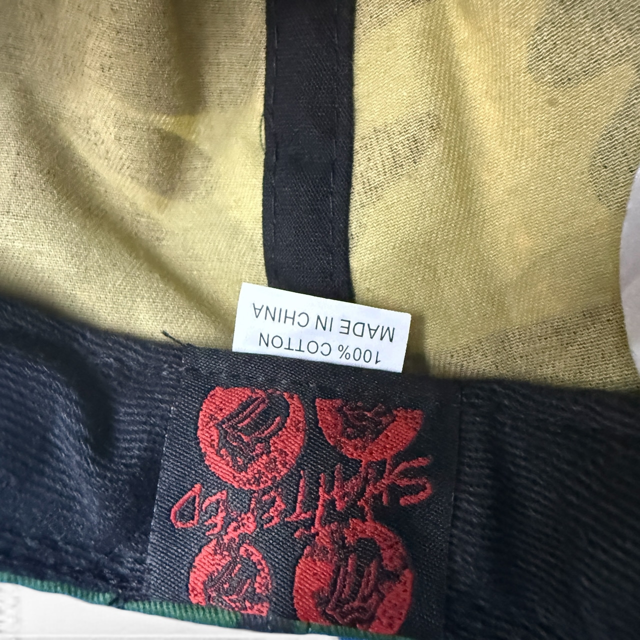 【THE ROLLING STONES】ザ・ローリング・ストーンズ "LIPS & TONGUE CAMO" キャップ