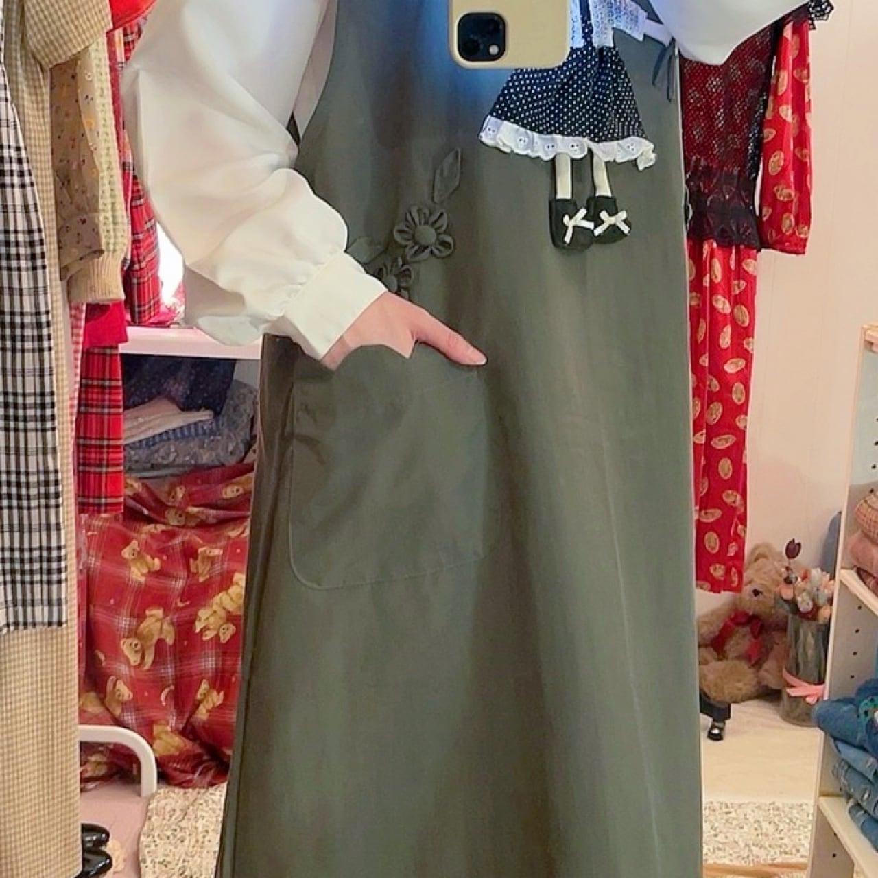 doll applique khaki jumper skirt