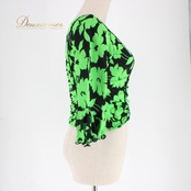 社交ダンス 衣装 スタンダード トップス レッスンウェア レディース 練習着 花柄 黄緑 黒 ブラック系 ライトグリーン系 長袖 バイカラー 花柄デザイン 伸縮性 フォーマル ウェア ダンス用 カジュアル 着やすい おしゃれ 目を引く 練習用 体型カバー シンプルスタイル ストレッチ素材 軽やか エレガント トレーニング用 飾り 柄物 レディースファッション 上品 仕立て 良品