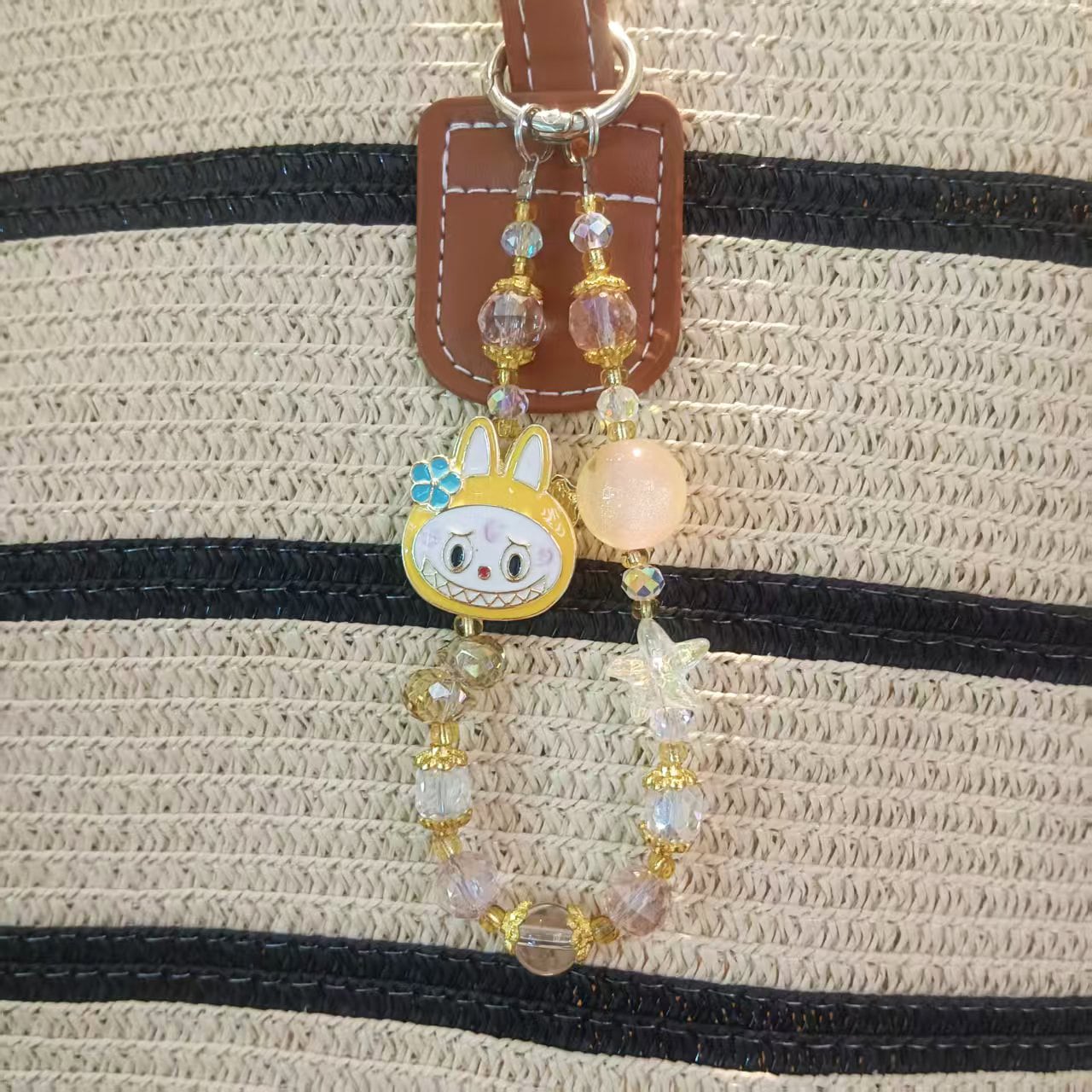 本格的な滴油加工!labubu ラブブ 高級合金滴油チャーム キラキラ水晶ビーズ アクセサリー 5色展開 携帯ストラップ・バッグチャーム・キーホルダー 3役として