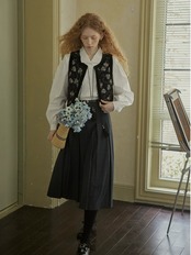 Albane Embroidery Scallop Collar Blouse F0797