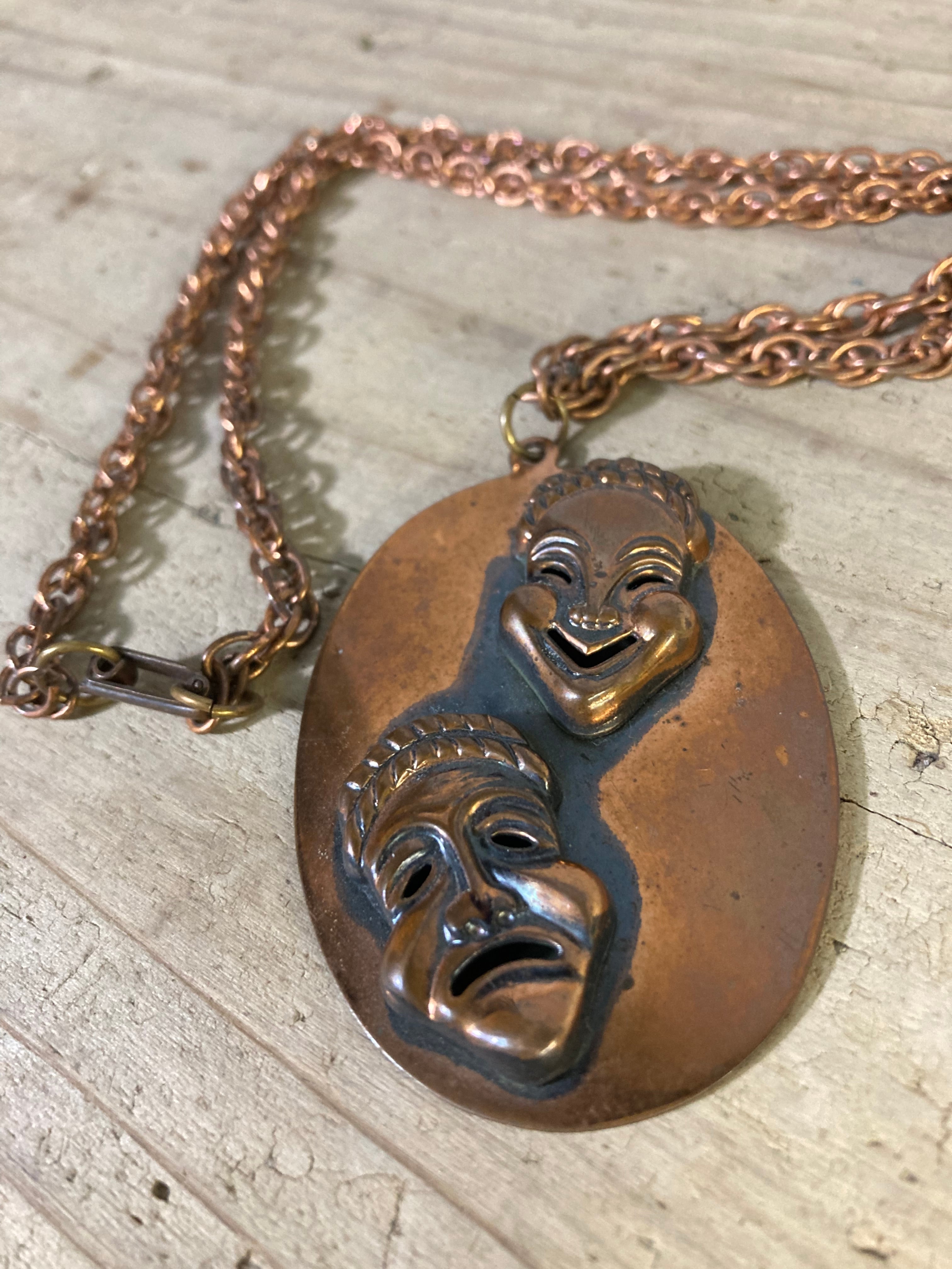 50s TWO FACE PENDANT NECKLACE