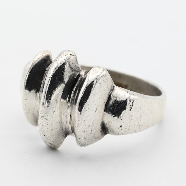 Fluted Design Modern Ring #15.5 / Mexico