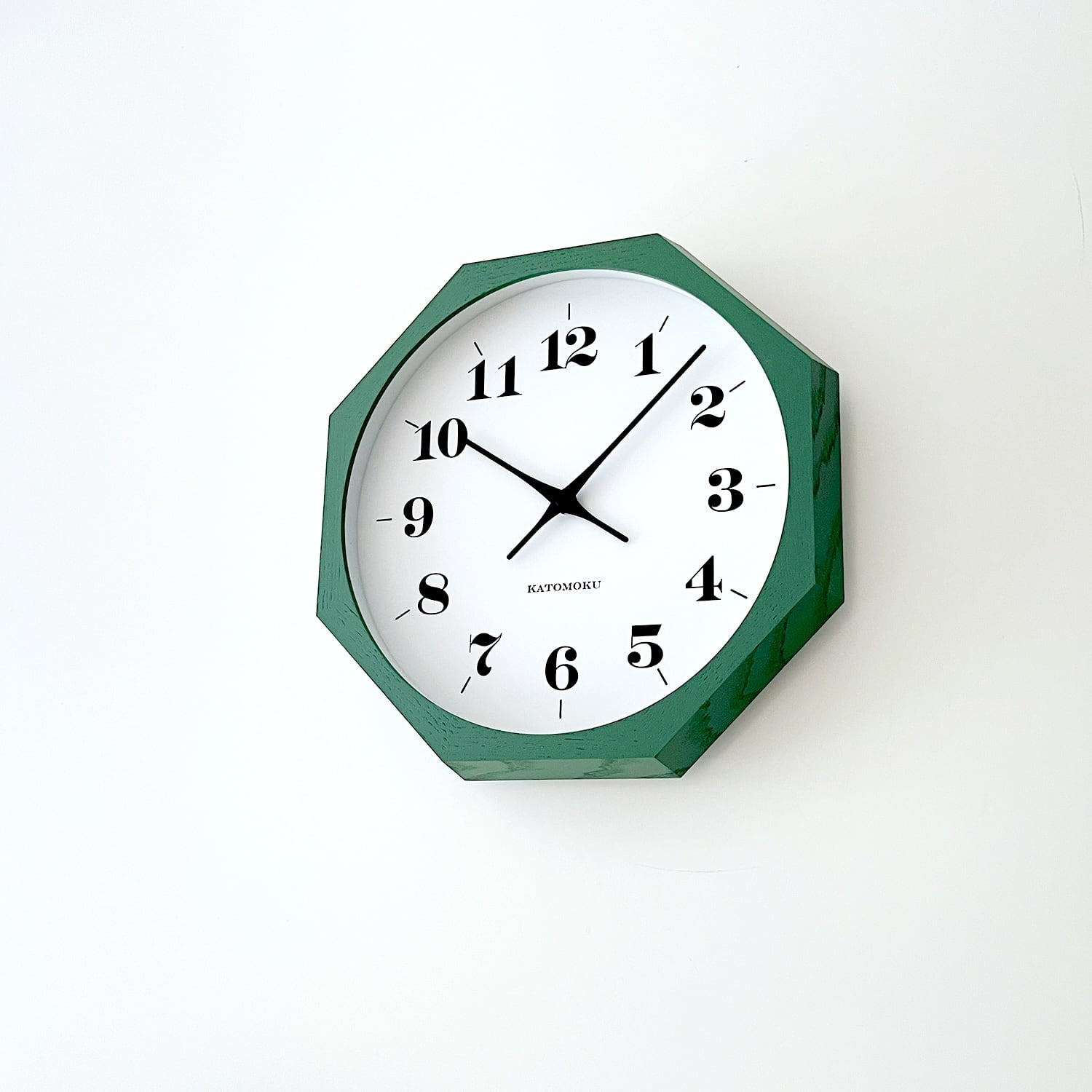 KATOMOKU muku clock 12 八角形 グリーン km-97GR8 掛け時計 | 加藤