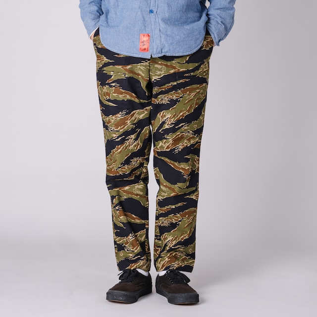 【DARGO】 Tapered Easy Pants / "Type Fatigue"（TIGER CAMO）