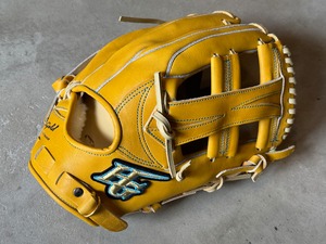真極シリーズ Limited model【Hi-GOLD】硬式用グローブ　三塁手・オールポジション用　ライトタン