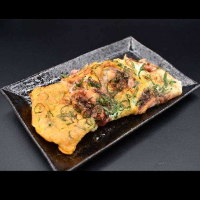 〈いかやき やまげん〉玉子入りいかやきねぎ入り（醤油）　1枚【配送日4/25～5/6】