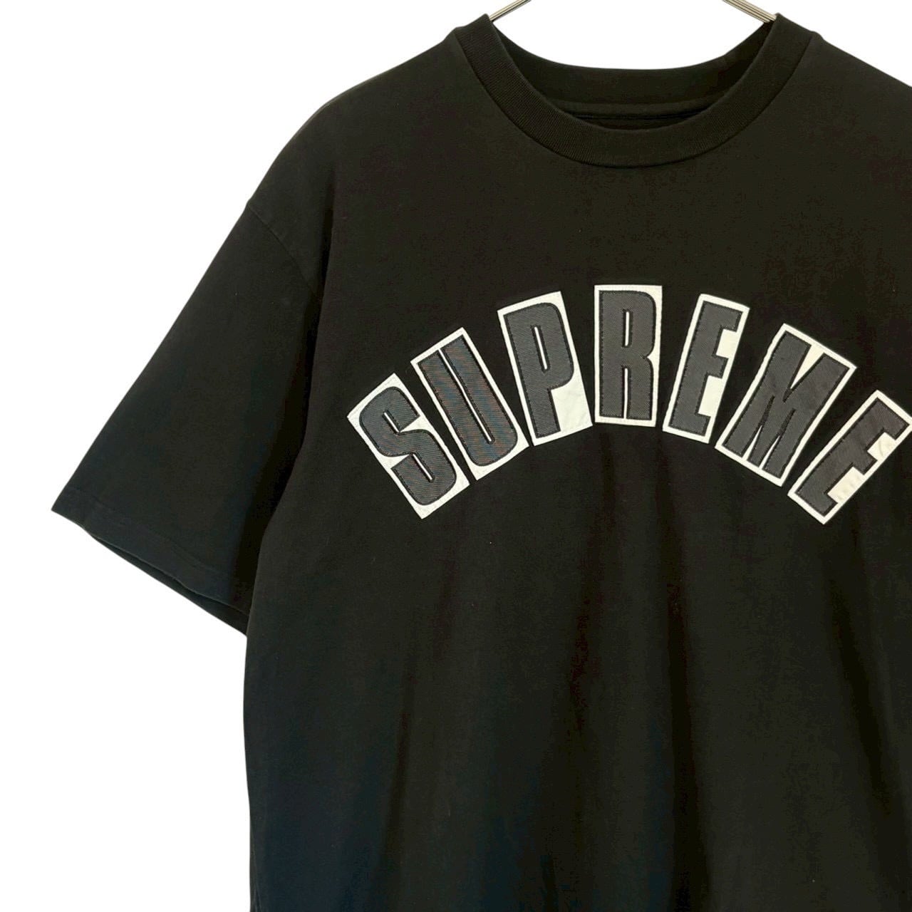 【最高デザイン】シュプリーム☆センター刺繍ロゴ　アーチ　Tシャツ　入手困難モデル supreme シュプリーム Tシャツ M センターロゴ プリントロゴ