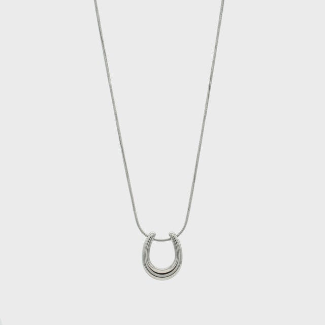 U-shape necklace