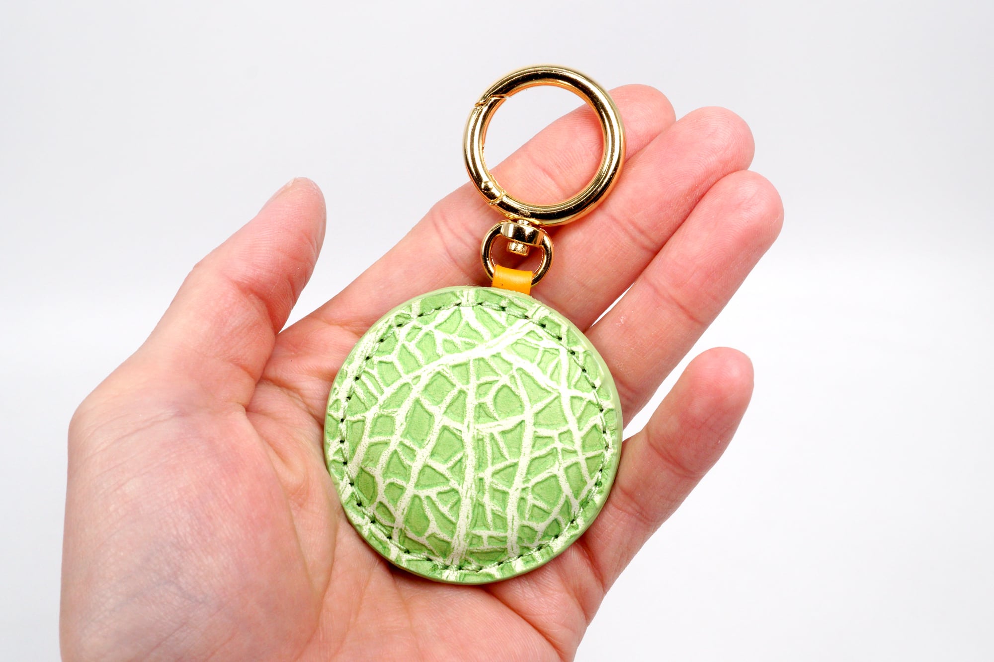 リニューアル】メロンなキーホルダー（牛革製）夕張メロン・クラウン