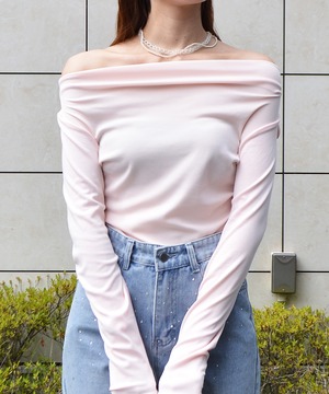 930251 オフショルピンクトップス