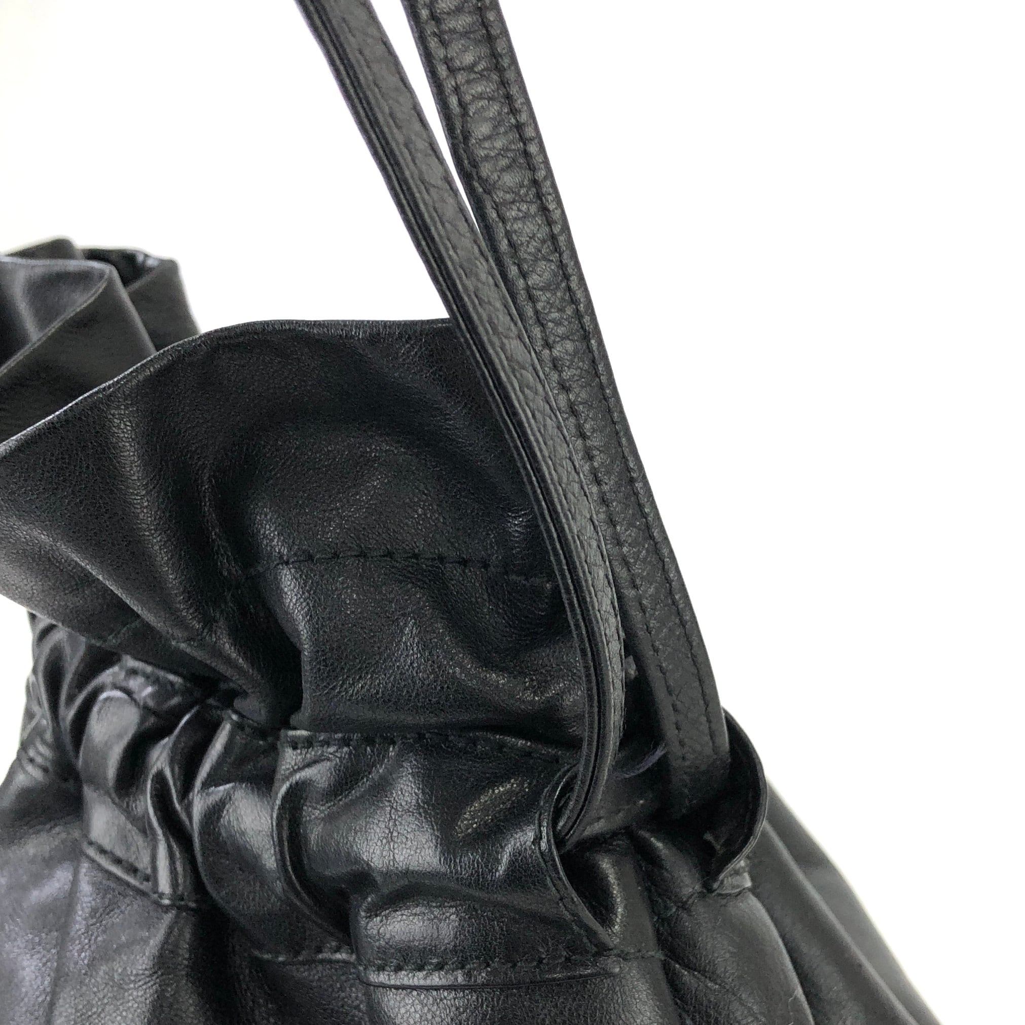 CELINE セリーヌ トリオンフ 型押し レザー 巾着 ショルダーバッグ