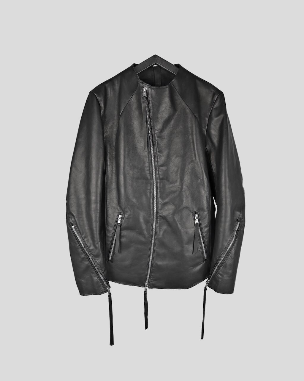 ASKYY / CURVED ZIPPER RIDERS JACKET