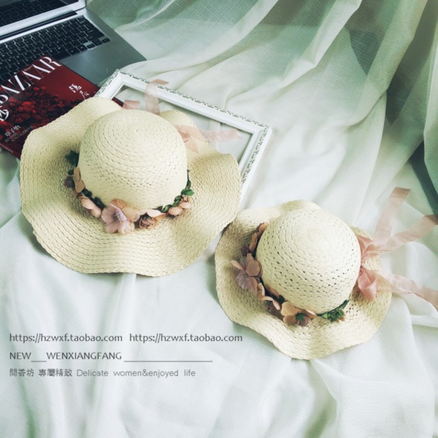 かわいい 麦わら帽子 白 ストローハット つば広帽子 花飾りで 折りたたみ 通気性が良い Uvカット 日よけ 紫外線対策 日焼け防止 エレガント ファッション 外出 海辺 子供用 Sサイズ ホワイト Akw かわいい 麦わら帽子 白 ストローハット つば広帽子 花飾りで 折りたたみ 通気性が良い Uvカット 日よけ 紫外線対策 日焼け防止 エレガント ファッション 外出 海辺 子供用 Sサイズ ホワイト Akw