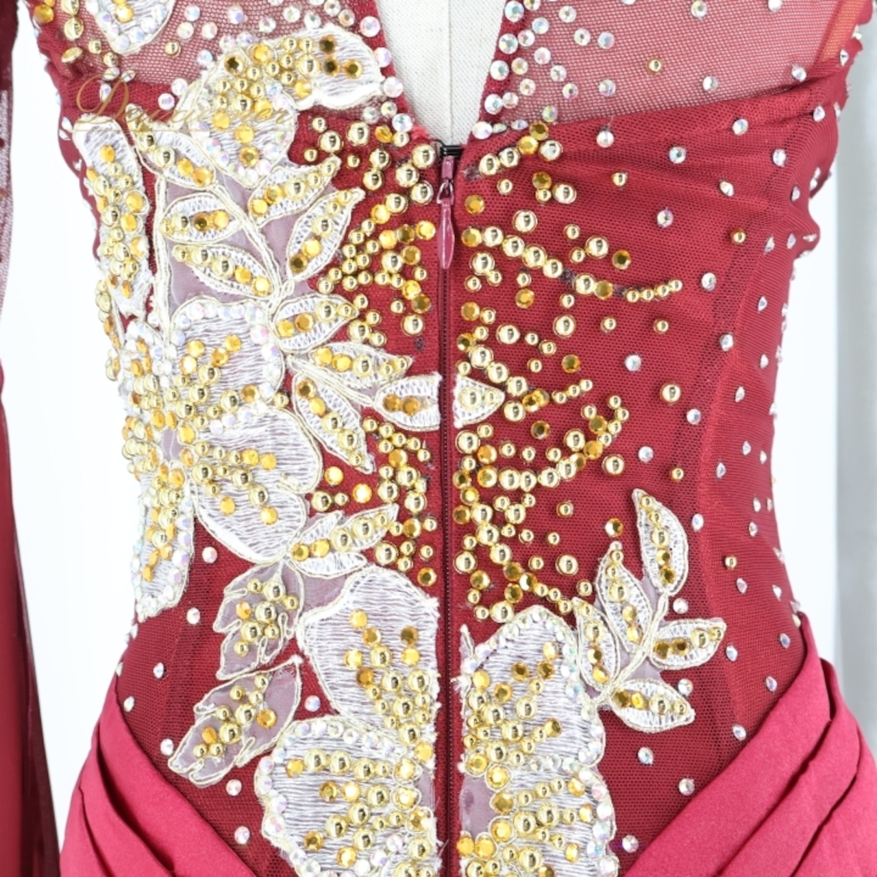 社交ダンス 衣装 スタンダードドレス ワンピース ドレス スタンダード ワインレッド ゴールド 金 赤 デモ 競技 ダンス パーティ 発表会 上品 フロート レース 華やか レッド系 エレガント 輝き 高級感 おしゃれ 美しい フォーマル ステージ コスチューム