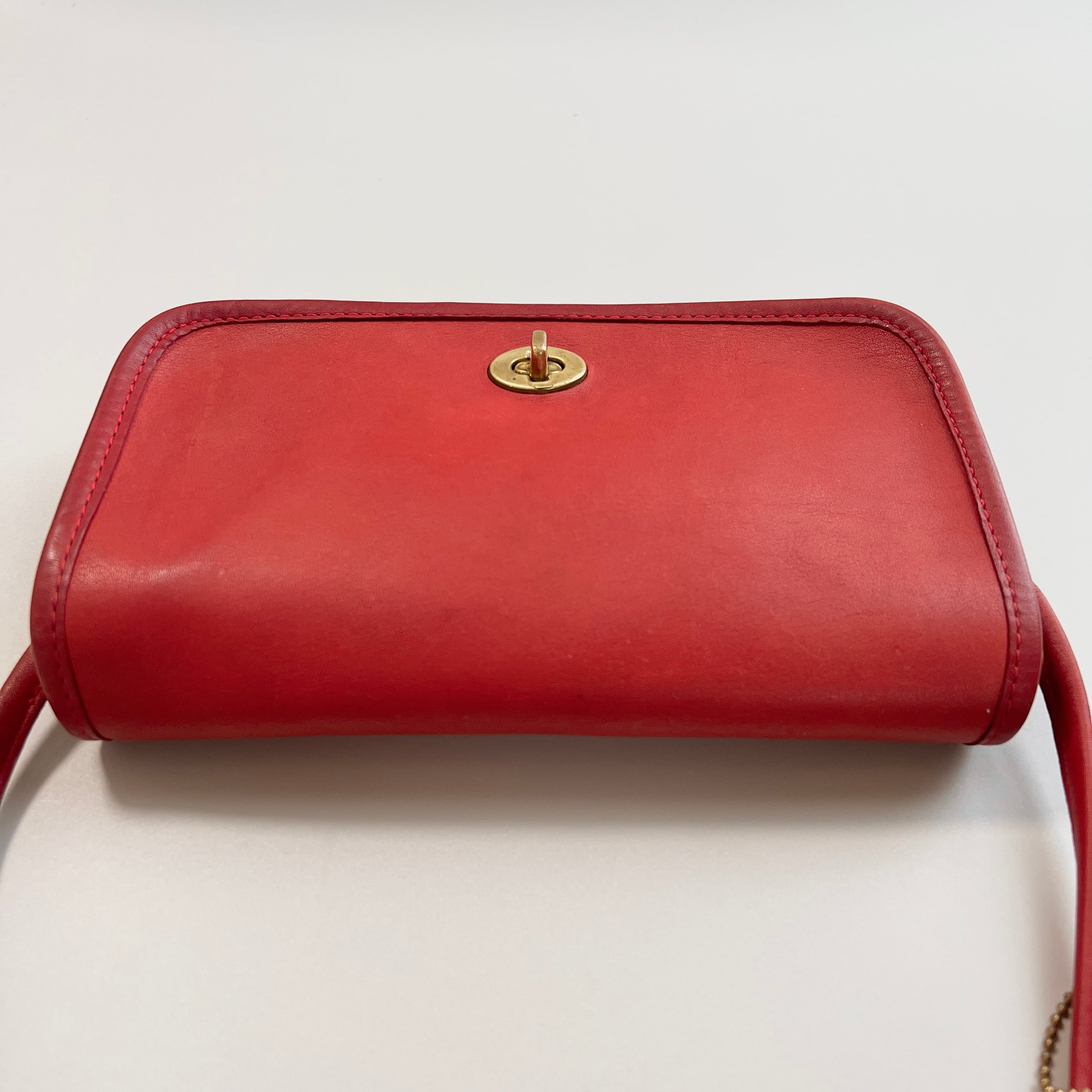 Vintage Coach 9375 DINKY BAG NYC | ONE VINTAGE