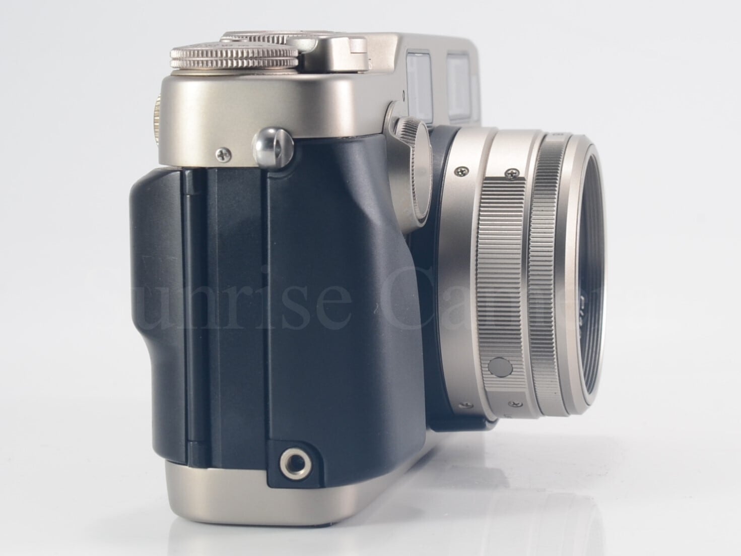 CONTAX G2 / Carl Zeiss T* Planar 35mm F2 整備済 革ケース付