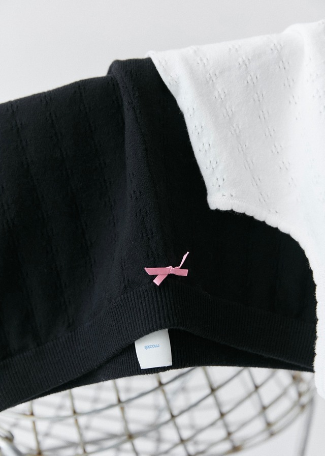 eyelet half leggings