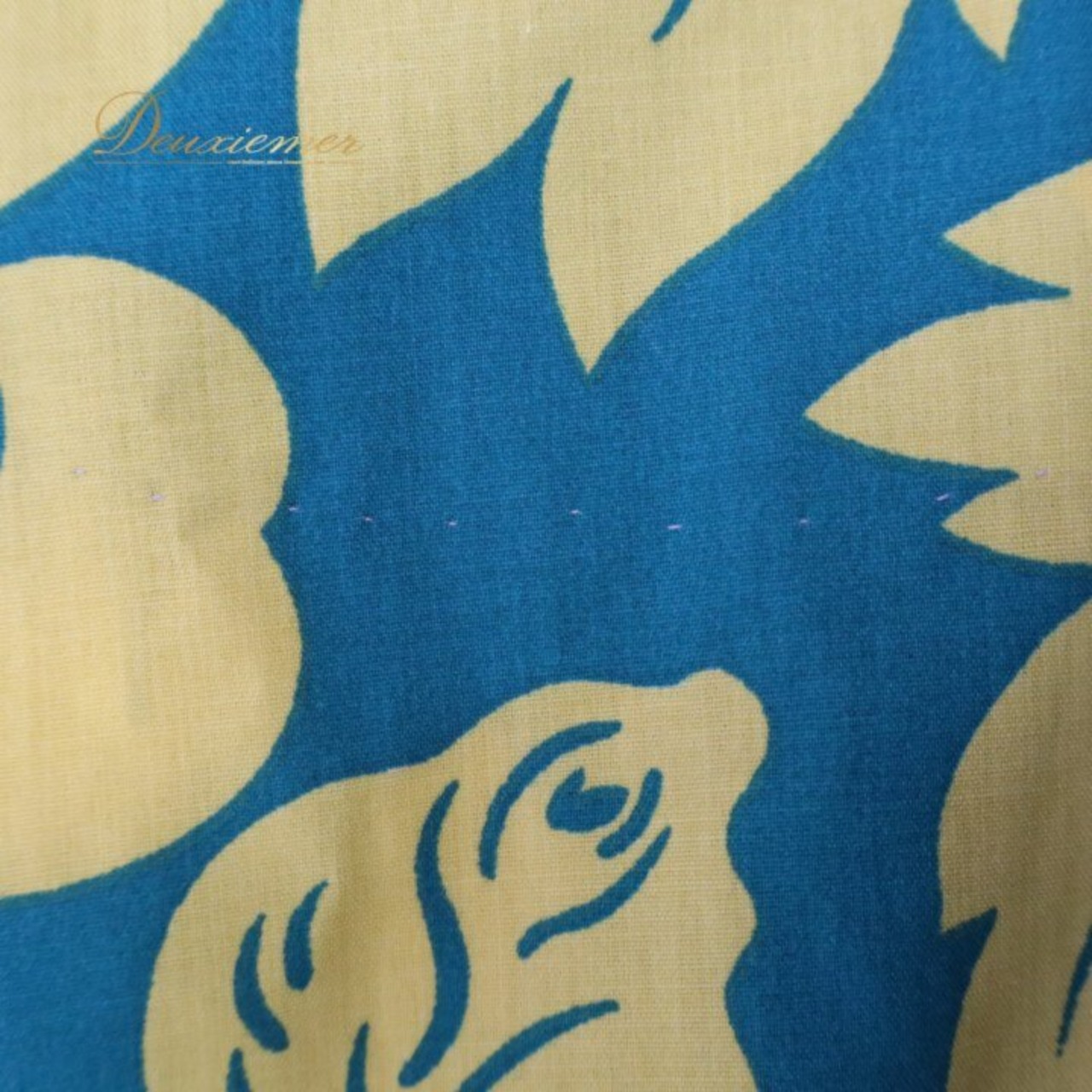 フラダンス 衣装 ワンピース ドレス グリーン系 ムームーファクトリー ハワイ製 T&L MUUMUU FACTORY ハイビスカス柄 モンステラ柄 緑 ハワイアンプリント フリル アロハ フラ ダンス レッスン 練習 黄 ダンス衣装 ハワイアンダンス レディース イエロー系 華やか 鮮やか かわいい おしゃれ タグ フラワー柄 ボタニカル柄 鮮やかデザイン トロピカル柄 グリーン イエロー 配色 ゆったりシルエット マキシ丈 五分袖 フレア裾 フリル裾 ラッフル かぶり ワンピースタイプ