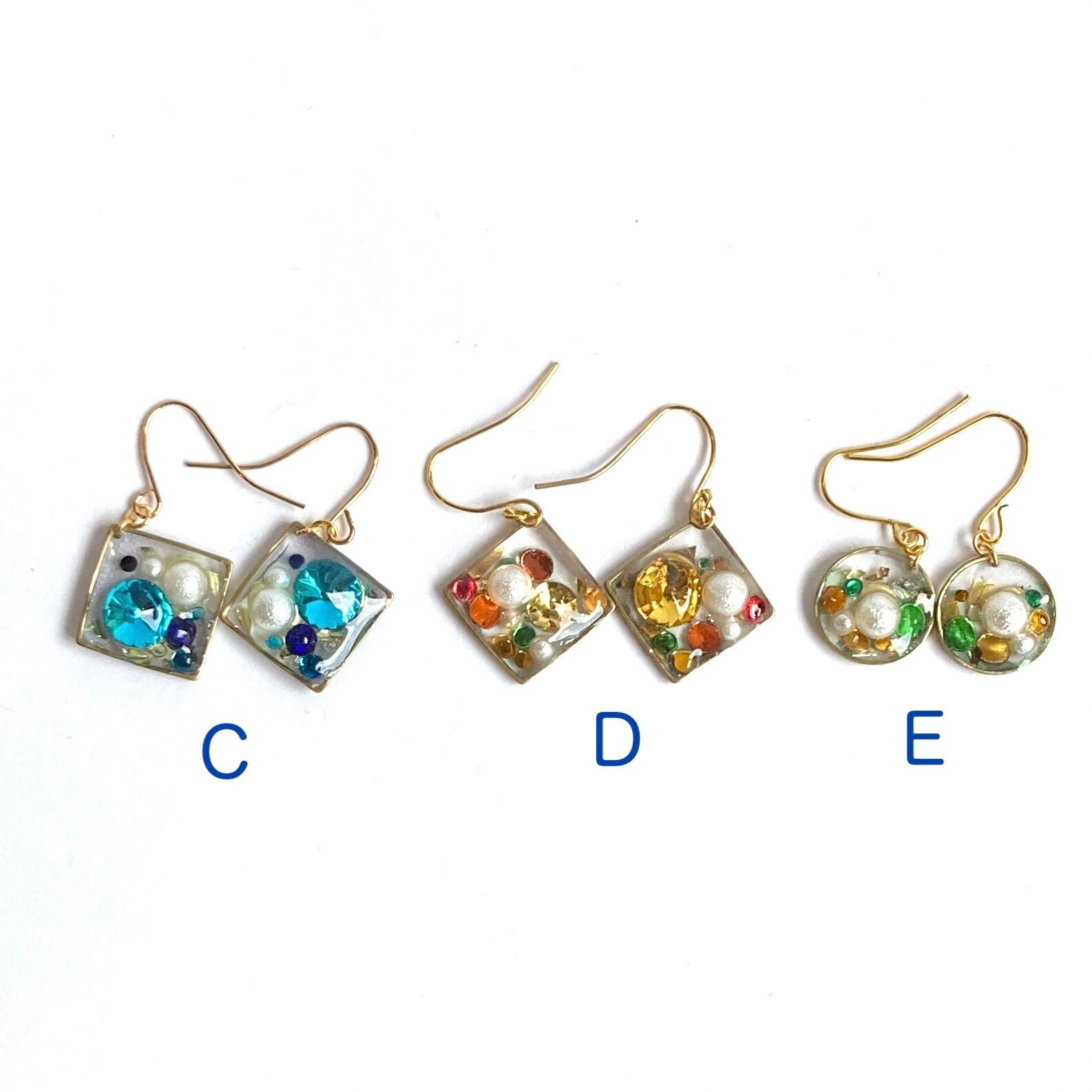 ゴールドレジンピアス レジン ビジューピアス 金属アレルギー対応ピアス 64c75e358025087a9bb6090db61df4