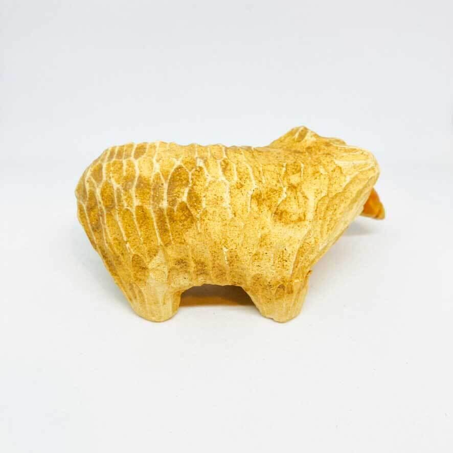 木彫り熊(クロワッサン)の置き物 / すずきたまみ / 陶芸作品