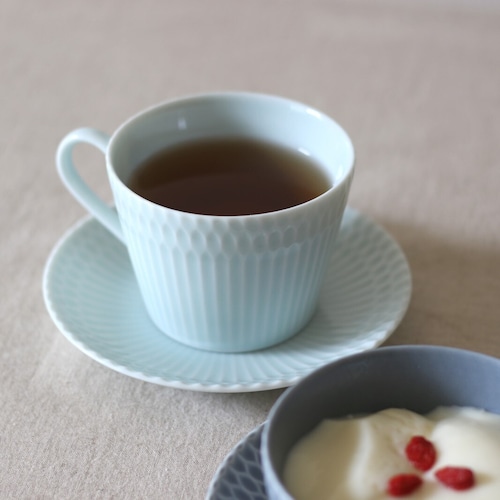 さざなみ　8.5cm　カフェカップ【青白】sazanami　白磁　和食器