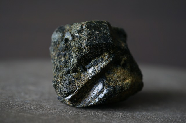 パキスタン産エピドート Epidote 2327
