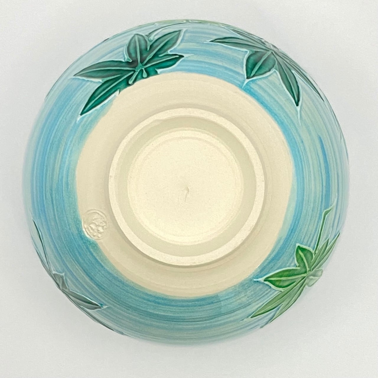 山本一如作 青交趾荒磯香合 茶道具 共箱共布 C353 TC1 山本一如作 青交趾荒磯香合 茶道具 共箱共布 C353 TC1