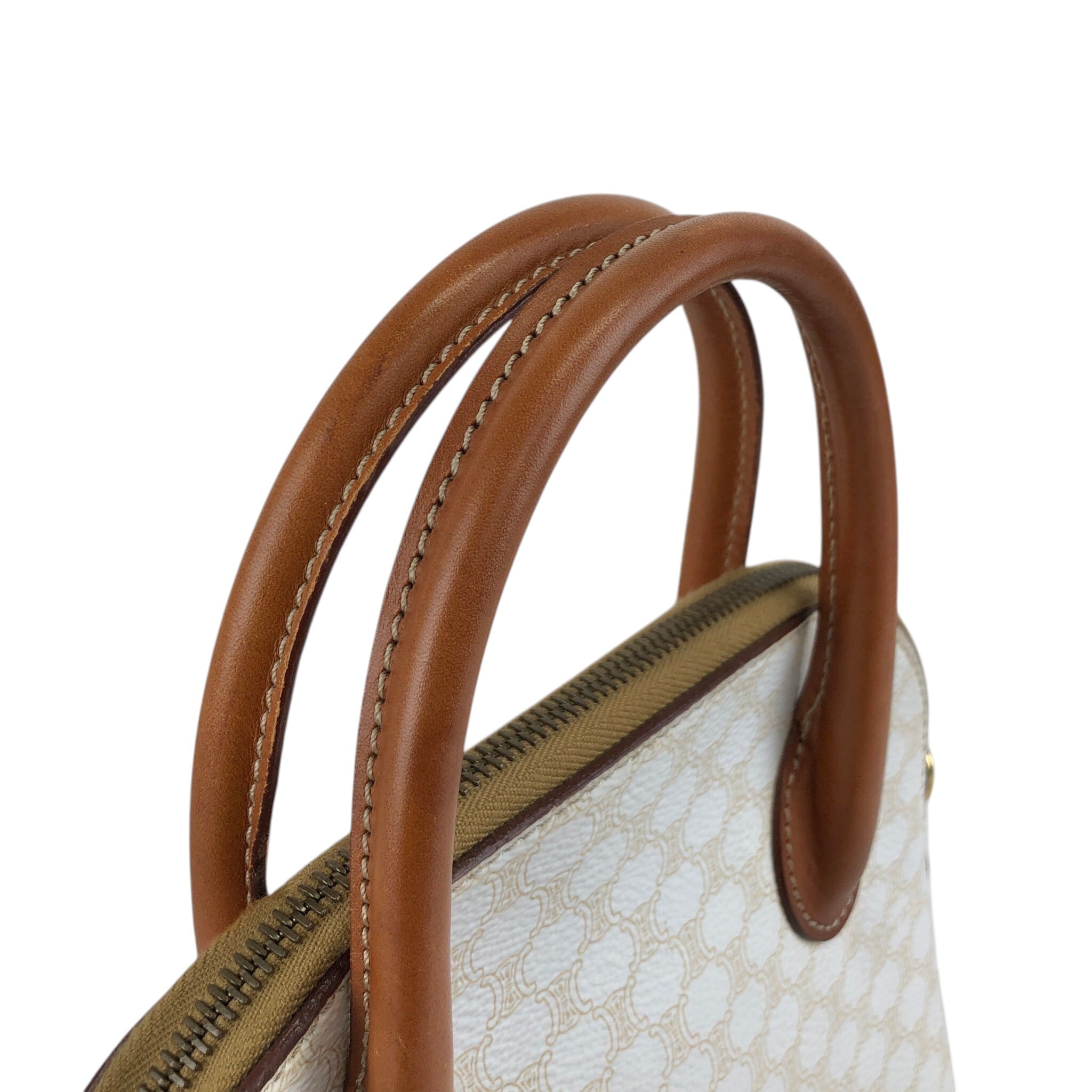 セリーヌ ショルダーバッグ 斜めがけ ホワイトマカダム柄 ゴールド金具 PVC CELINE セリーヌ マカダム ショルダーバッグ ホワイト PVC 2WAY
