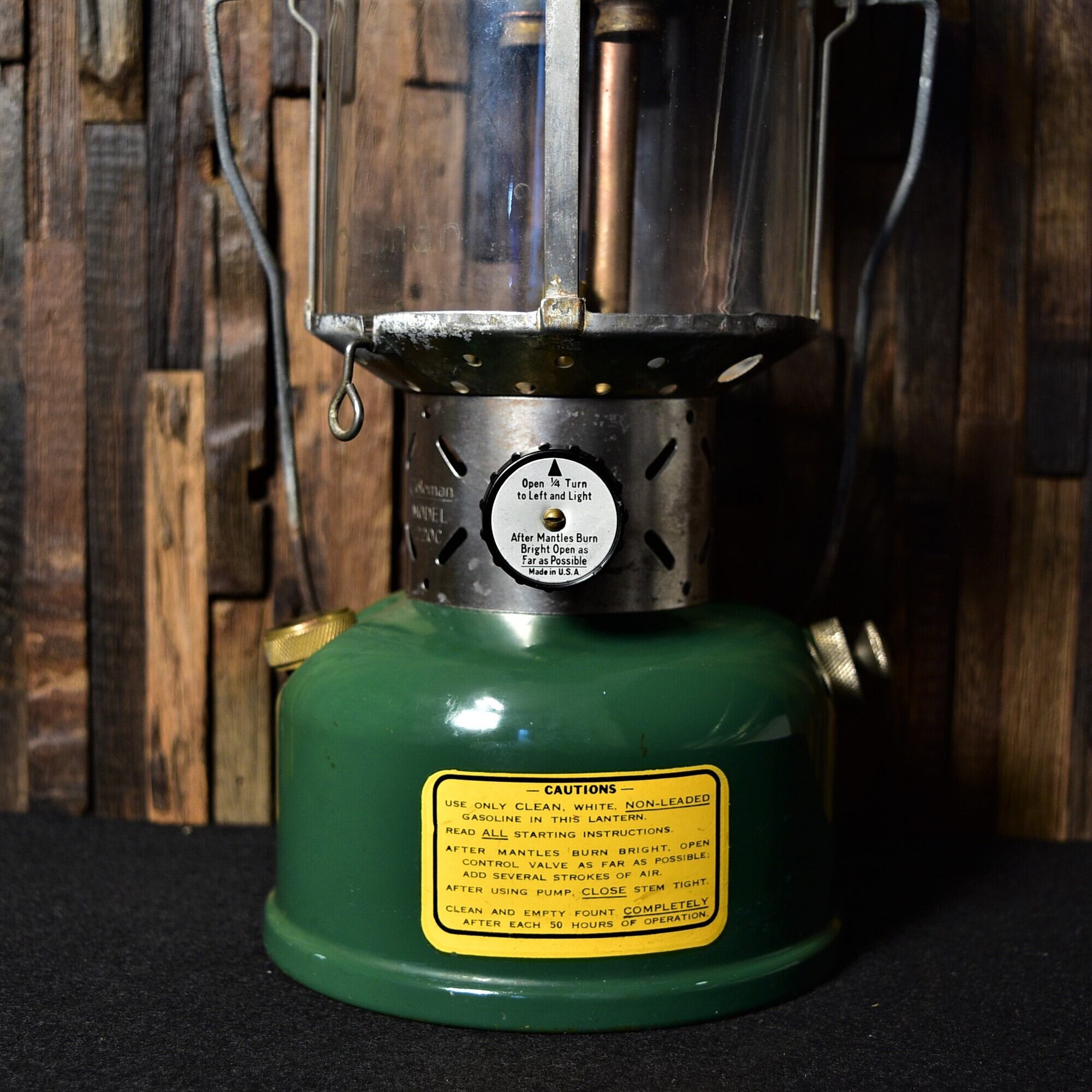 コールマン　coleman 220c　ランタン コールマン 220C 1945年5月製造 ビンテージ ツーマントル