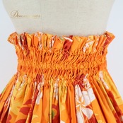 フラダンス 衣装 パウスカート オレンジ系 ハワイアンプリント アロハ フラ ダンス レッスン 練習 華やか 鮮やか かわいい おしゃれ シングル スカート イエロー系 ホワイト系 レッド系 グリーン系 橙 黄 白 赤 黄緑 フラダンス衣装 ふんわり フラスカート Hawaii ハワイ 南国 明るい レッスン用 パーティー ダンス衣装 おしゃれ着 かわいらしい