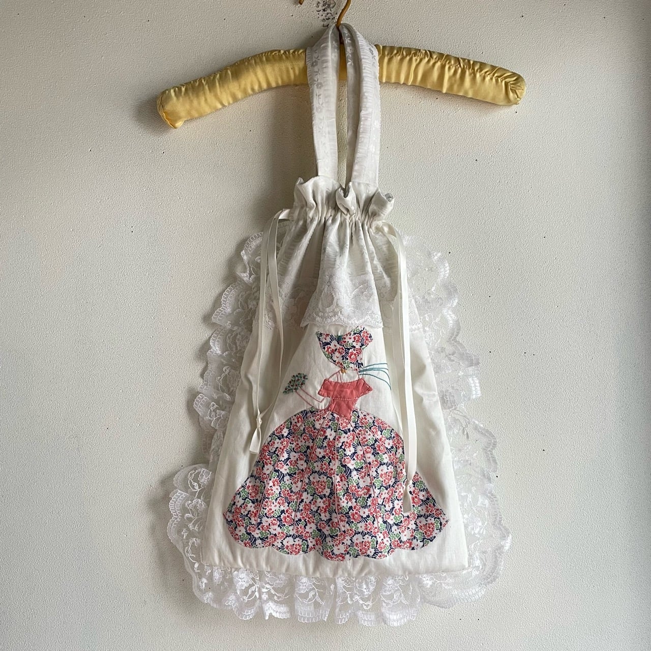 3F ハンドバッグのナカガワ ヴィンテージ パーティーバッグ 刺繍 ビジュー tanakadaisuke（タナカダイスケ）wing bijou hand bag ビジュー