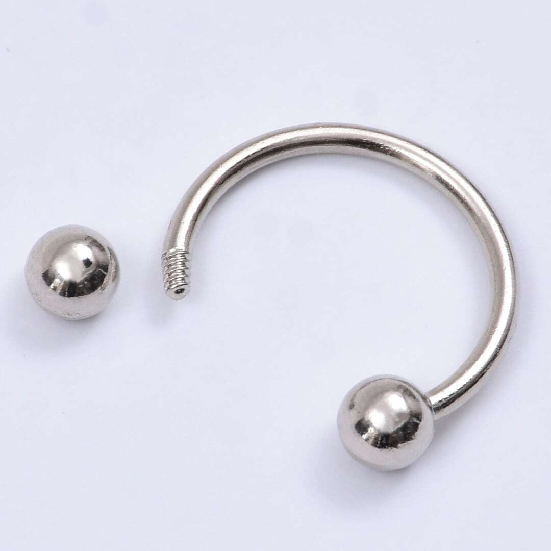 新作】WウサピアスステッチTシャツ | VOLCAN&APHRODITE