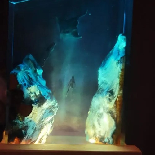 エイ＆ダイバー レジンランプ 手作り オーシャンライト 水中冒険装飾品 ベッドサイドランプ ギフト ボーイフレンド ガールフレンド