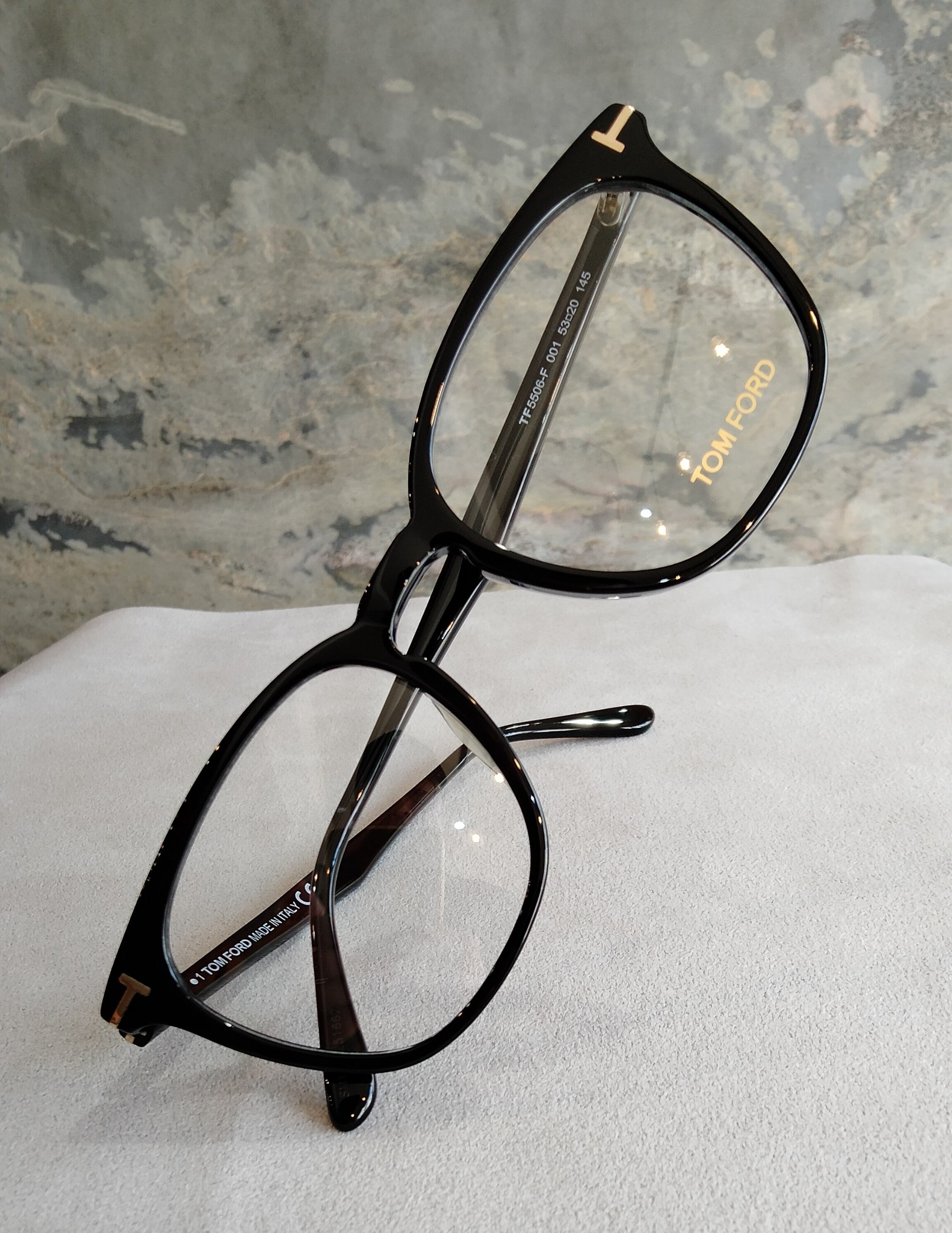 TOM FORD EYEWEAR （トムフォード）「TF5506-F/001」BLACK//アジアン 