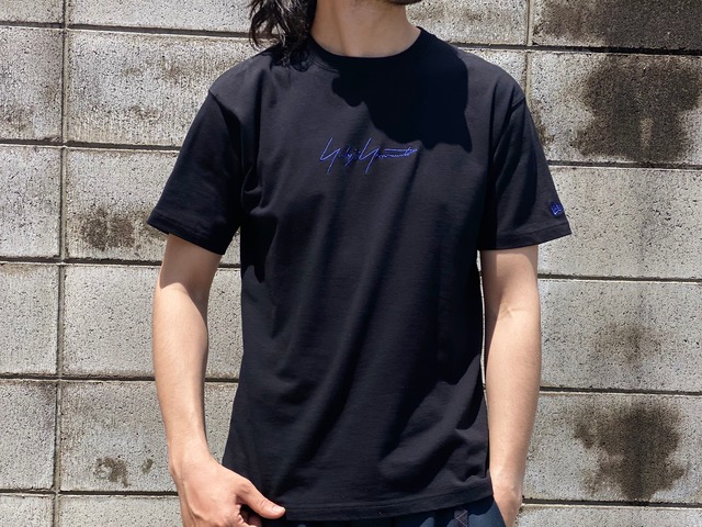 YOHJI YAMAMOTO NEWERA TEE BLACK BLUE  LARGE 60IG7058