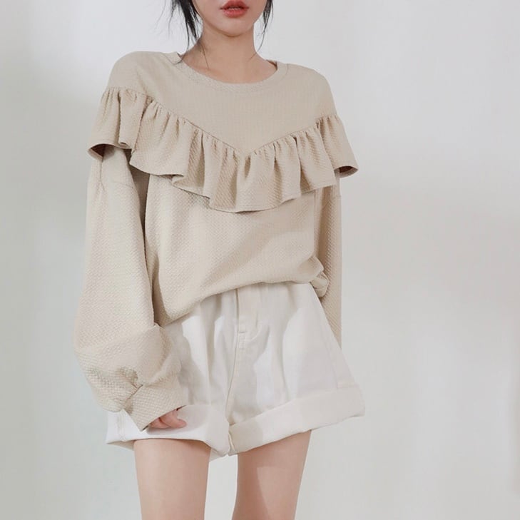 frilled pullover  10226