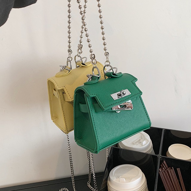 サマーミニチェーン レッド 夏物 スクウェア 財布 パスケース 手作りハンドバック2020504859