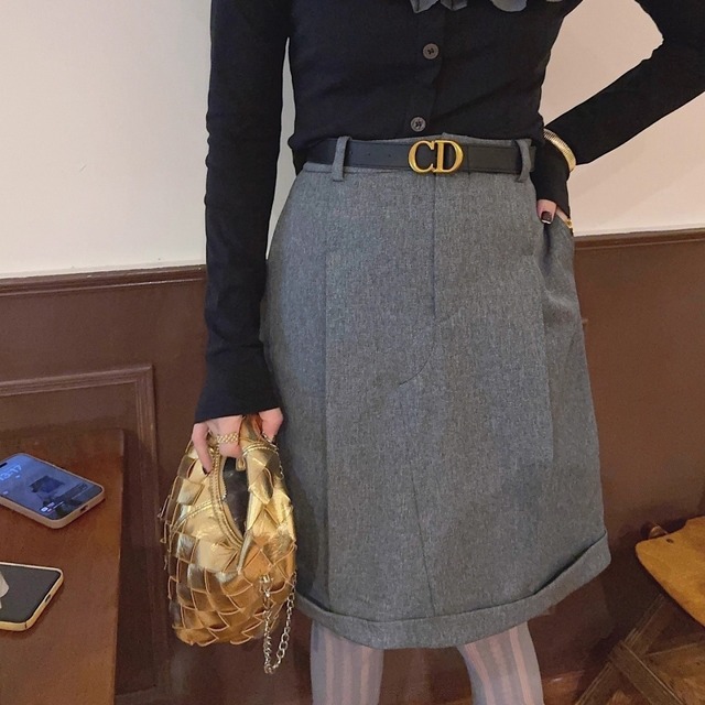 Rolled hem tuck midi skirt　M4265