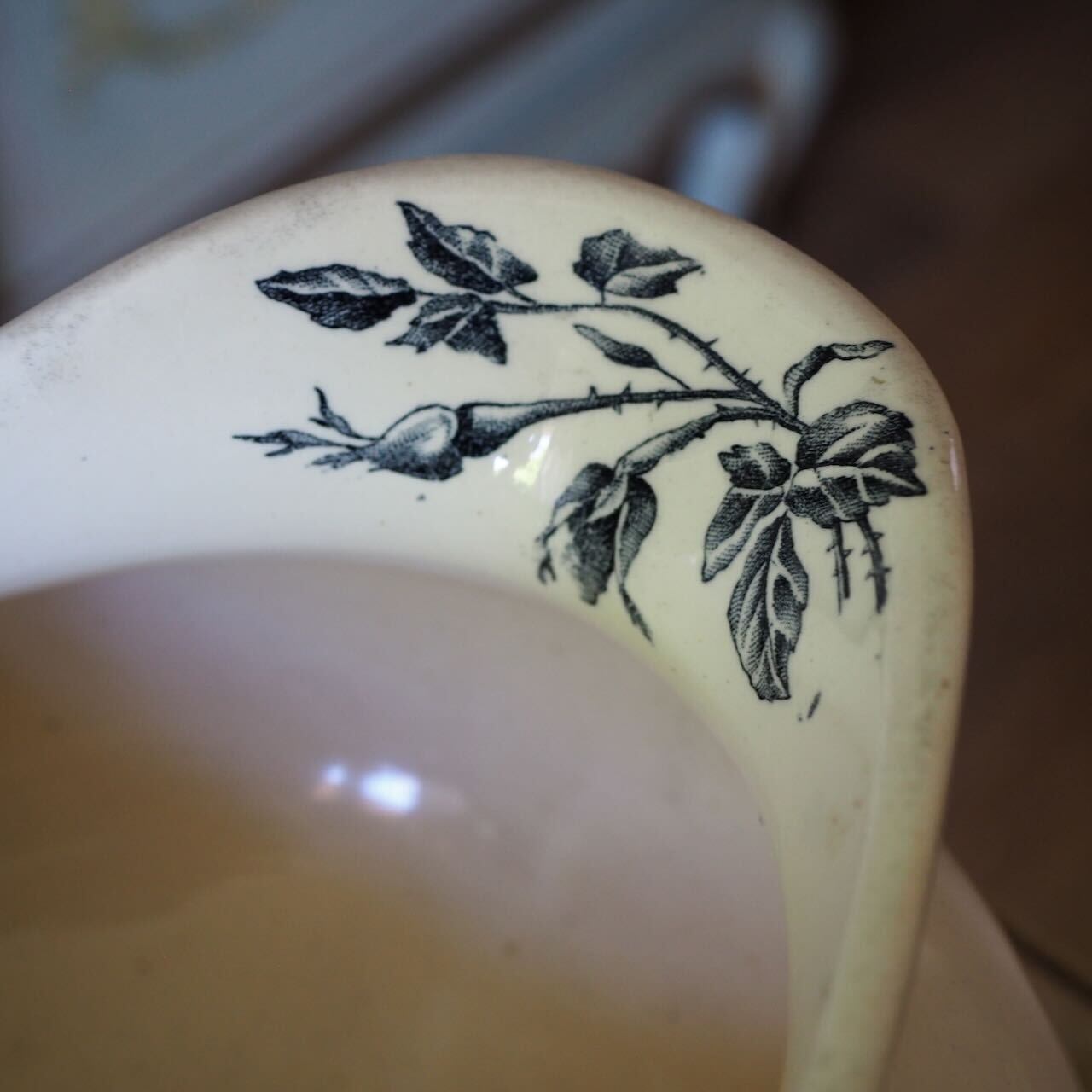 ロンシャンの大型ピシェ「ROSA」1880 - 1912年 | ヴィラモンローズ