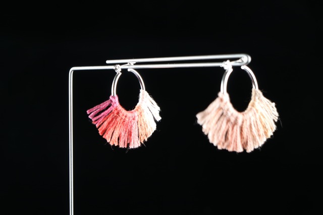 『彩巡〈いろめぐり〉-宵桜-』タッセルピアス