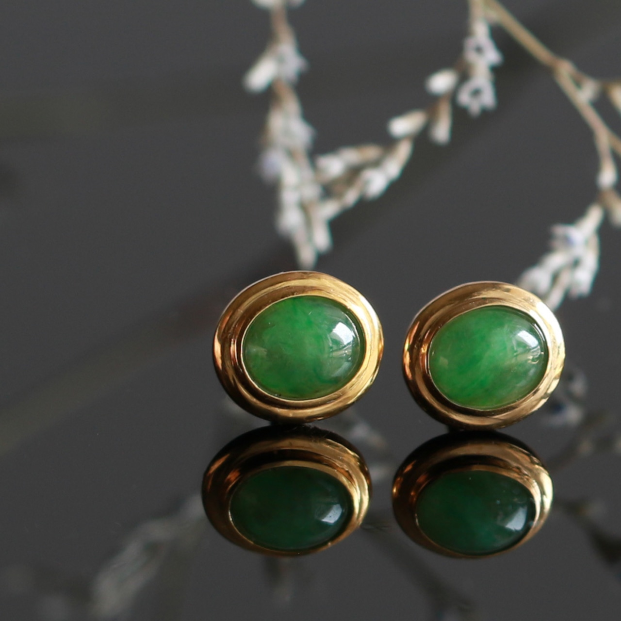 シンプルデザインで、長くお使いになりたい方！ K18G翡翠デザイン直結ピアス A貨翡翠  jd_mm1093