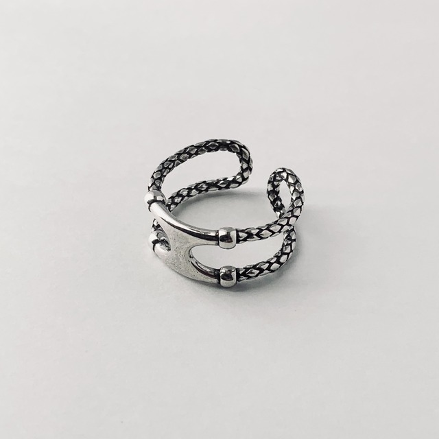 design h shape ring #213