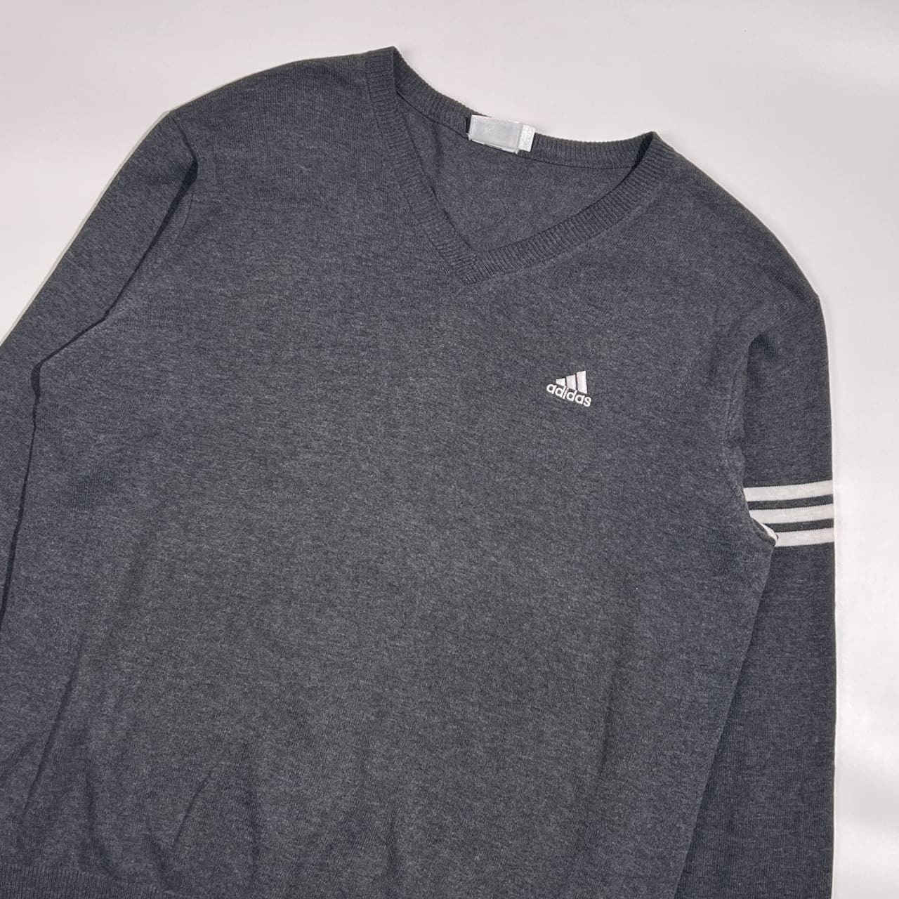 adidas GOLF アディダス ゴルフ 3本ライン Vネック ニット セーター O/XG/ダークグレー系 メンズ