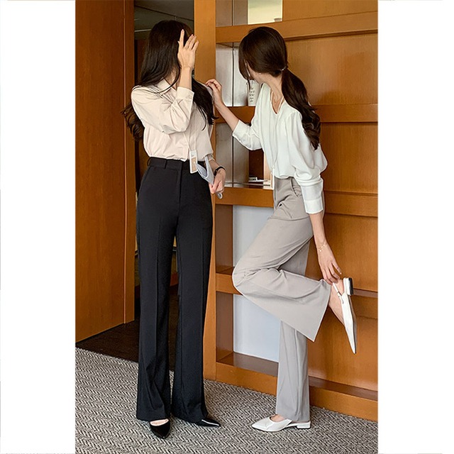 【パンツ】 スラックス パンツ レディース きれい め フレアパンツ 着痩せ ブラック 黒 オフホワイト 白 20代 30代 40代 50代  春 夏 秋 冬 レディース ボトムス カジュアル おしゃれ S M L XL