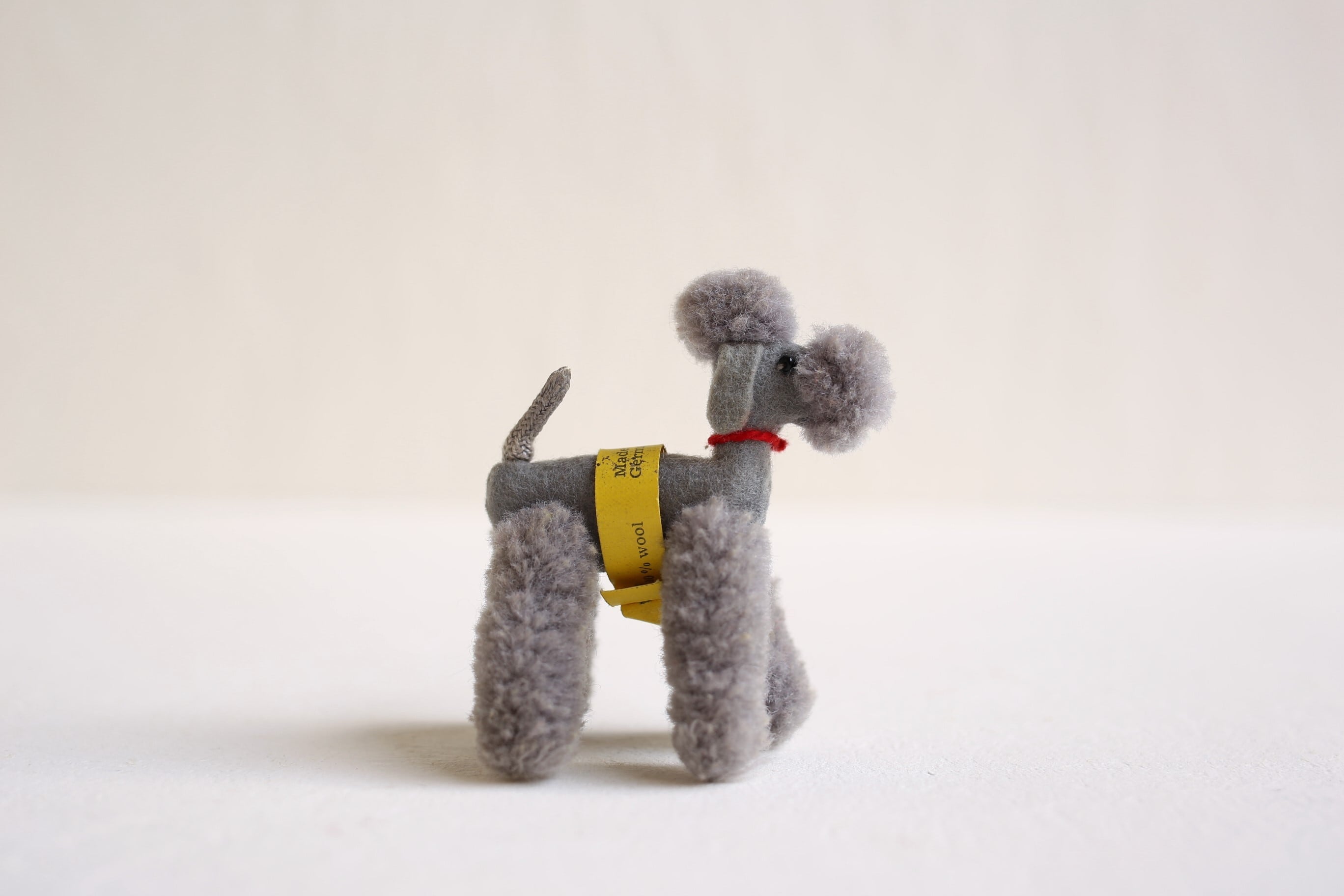 ドイツ ヴィンテージ Steiff シュタイフ ポンポンシリーズ ミニチュア プードル N-03320