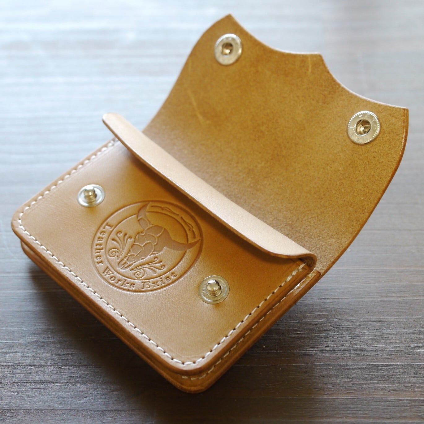 ミニミニトラッカーウォレット・ナチュラル 牛革 ヌメ革 生成り