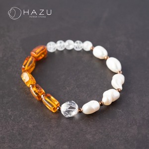 琥珀とパールの輝く美と健康ブレス［アンバー（琥珀）／淡水パール／水晶／クラック水晶］