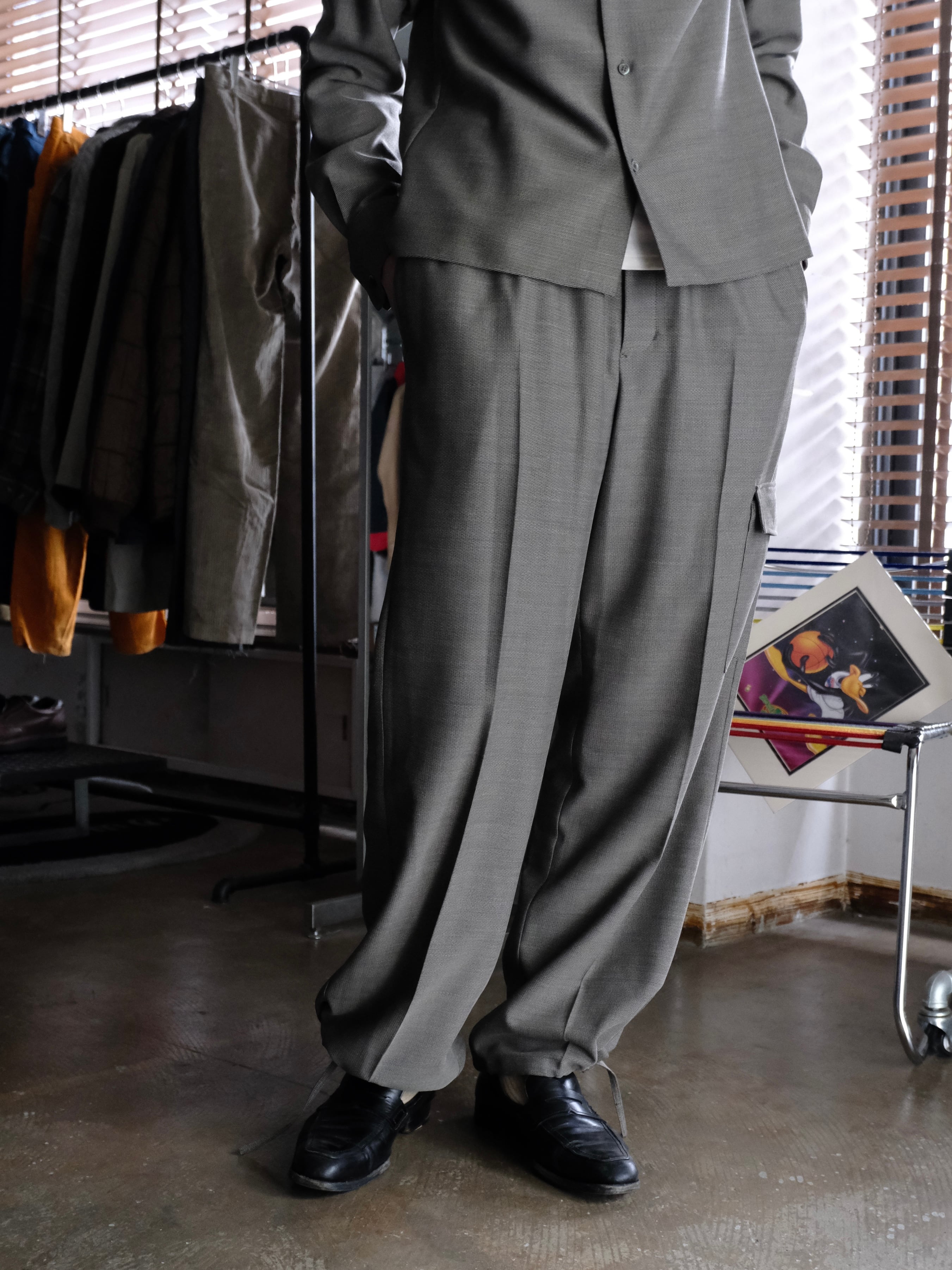 SOSHIOTSUKI】 BUBBLE WAIST CARGO TROUSERS | THE OUR