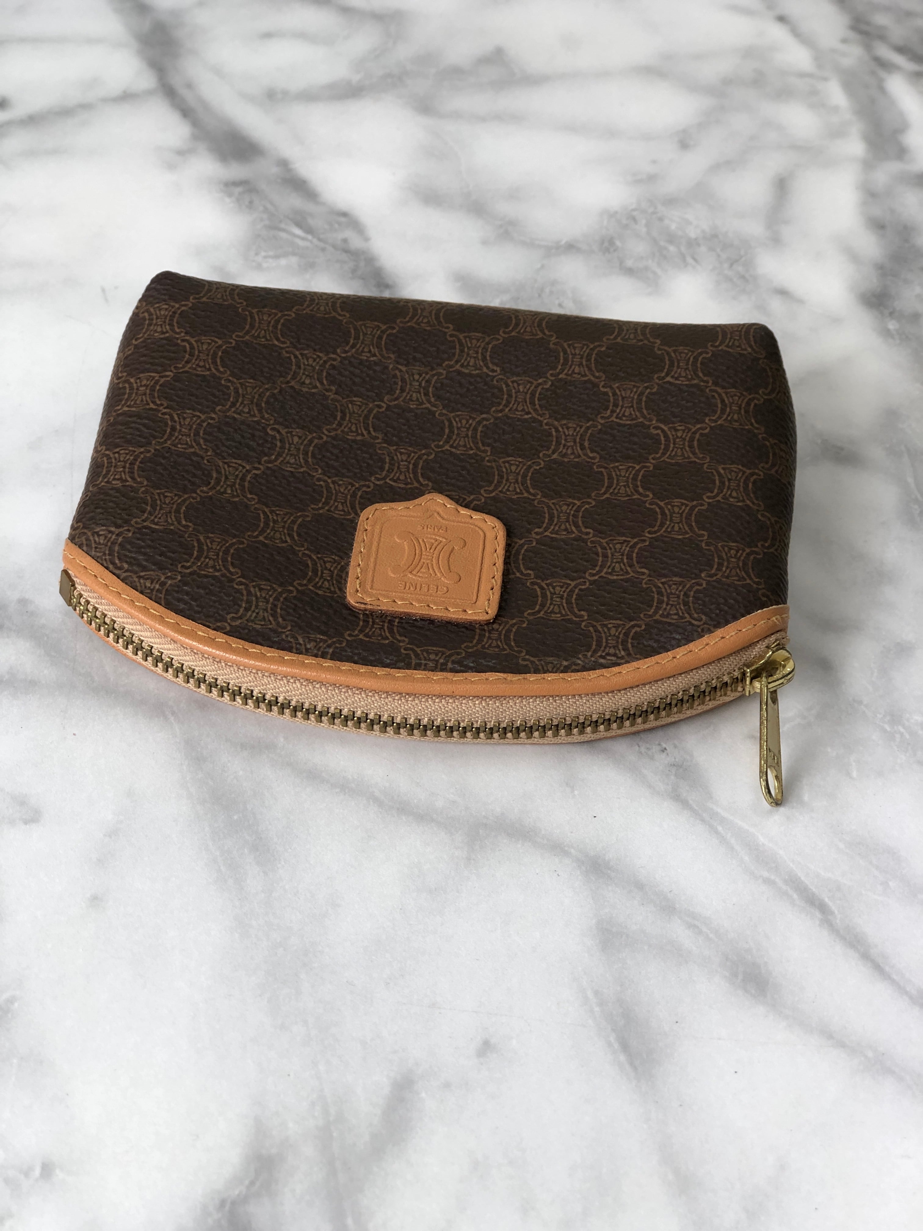 CELINE セリーヌ マカダム ブラゾン型押し PVC レザー コイン CELINE セリーヌ マカダム ブラゾン型押し PVC レザー コイン